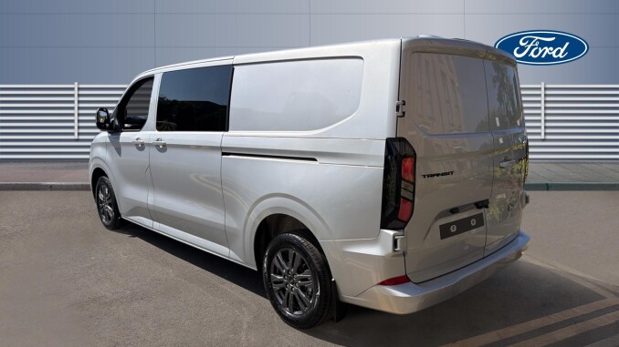 Ford Transit Custom 320 L2 Diesel Fwd 2.0 EcoBlue 136ps H1 Double Cab Van Limited Auto - Image 2